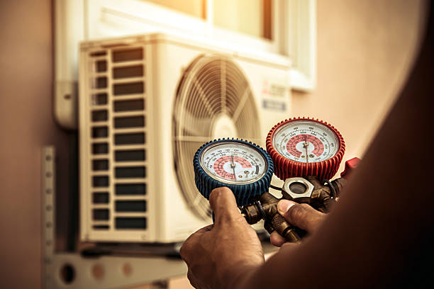 Professional Hvac Installation technician working in Linden, IA